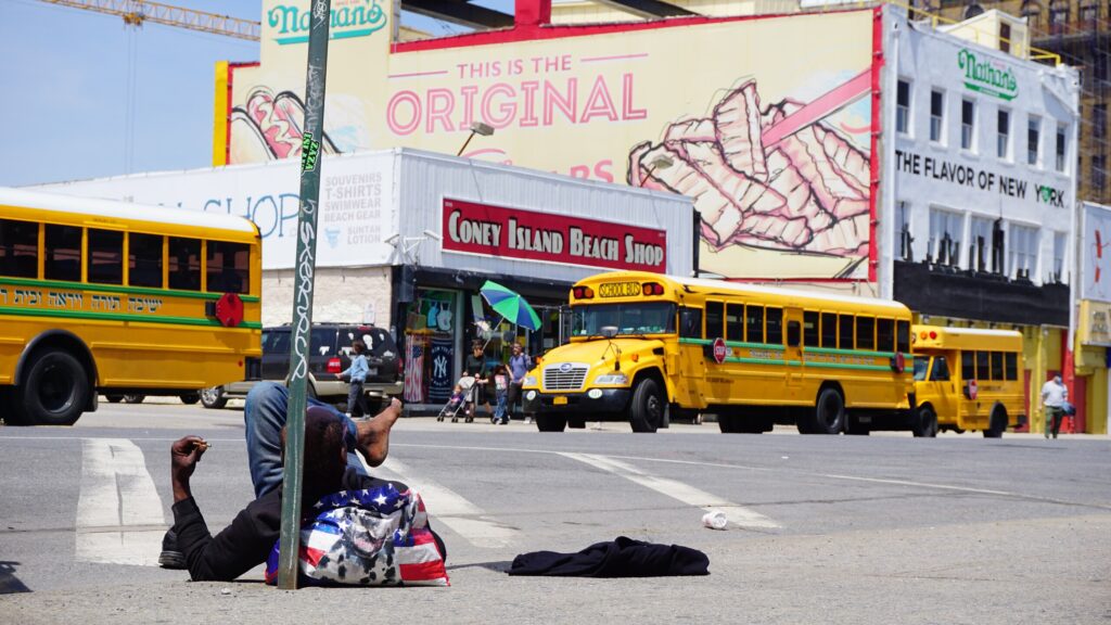 Street chill - Coney Island, NYC - Avril 2022