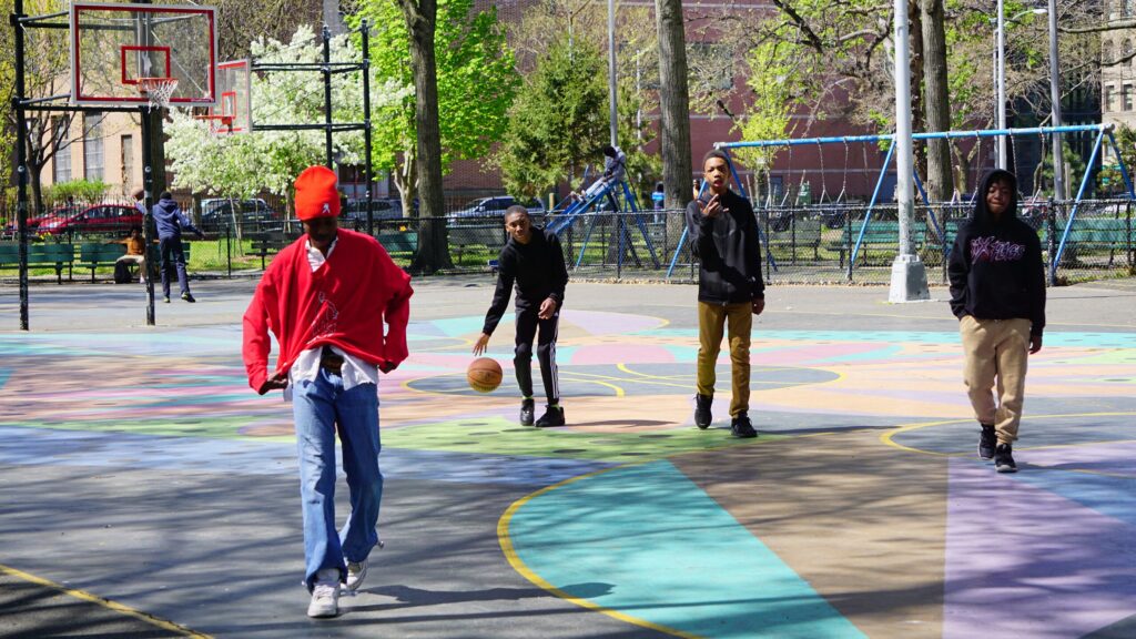 Street boyz - Marcus Garvey Park, Harlem, NYC - Avril 2022